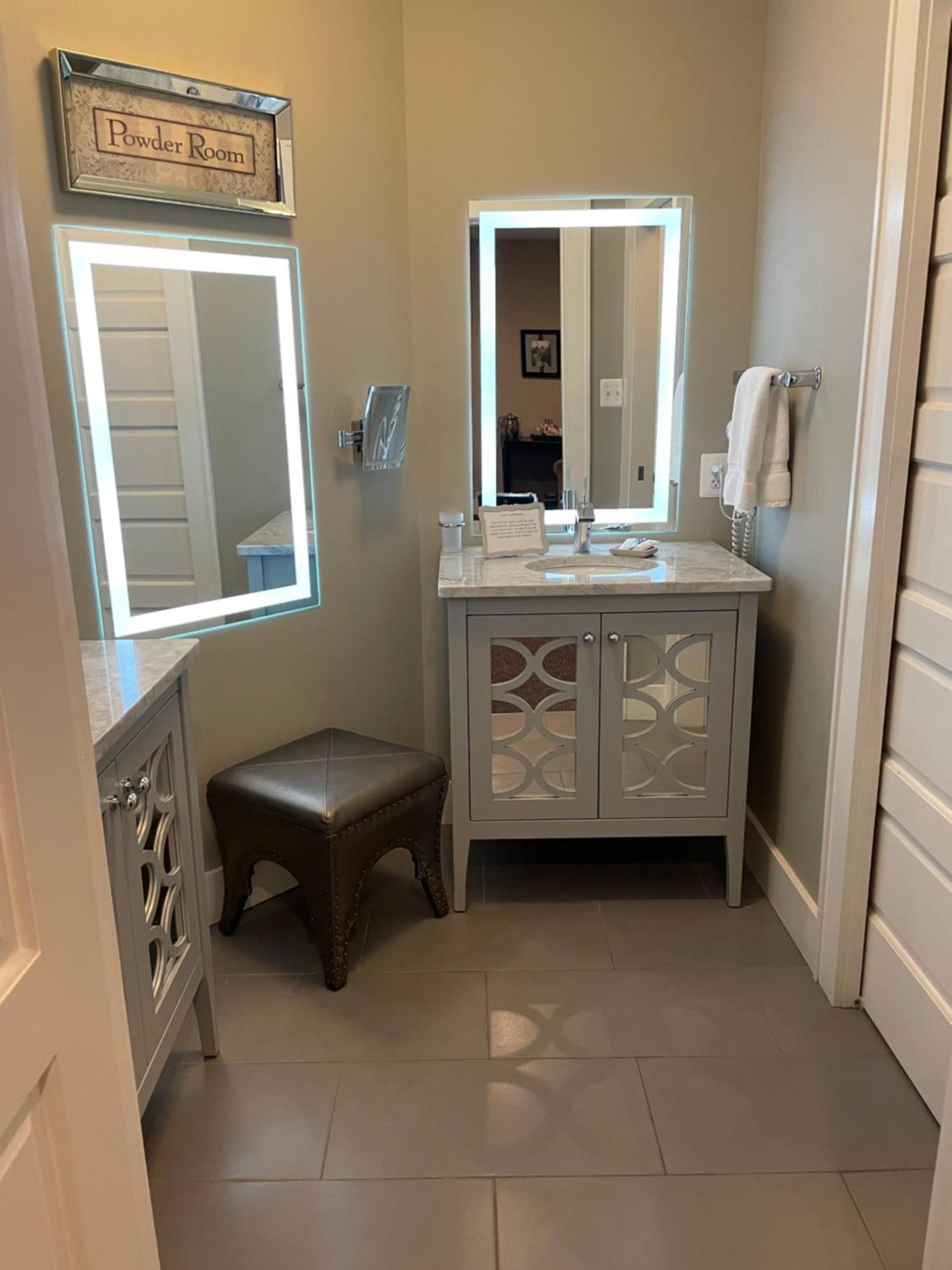 Culpeper Center Suites Room photo